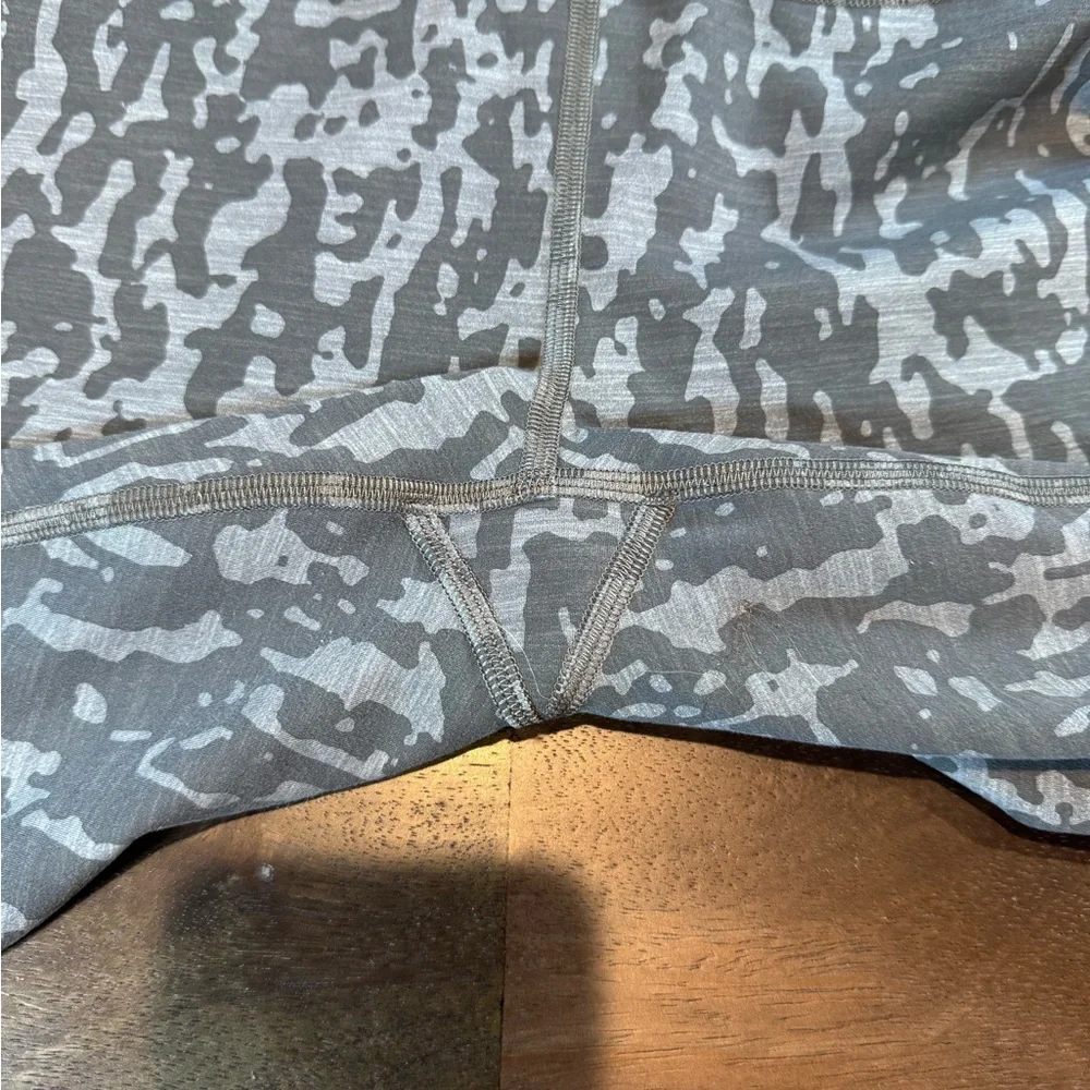 lululemon athletica Gray‎ Camo Athletic Leggings, Size 10